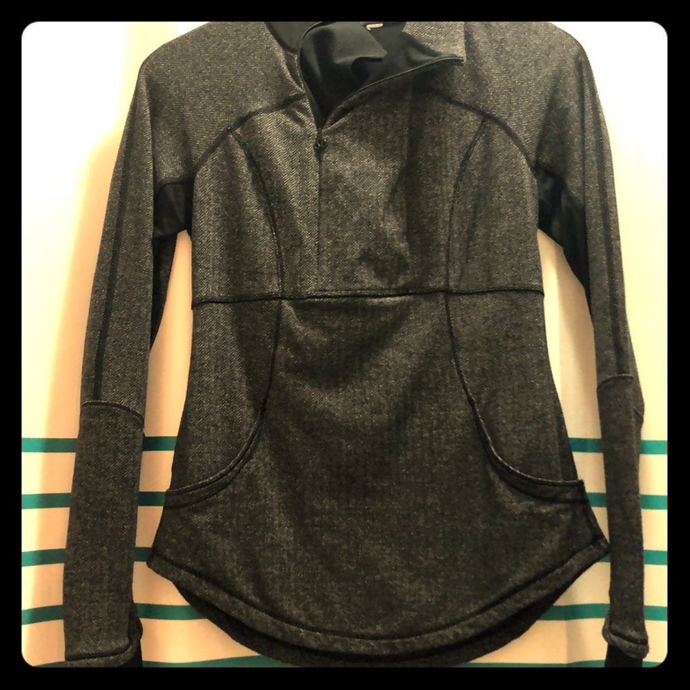Lululemon long sleeve pullover